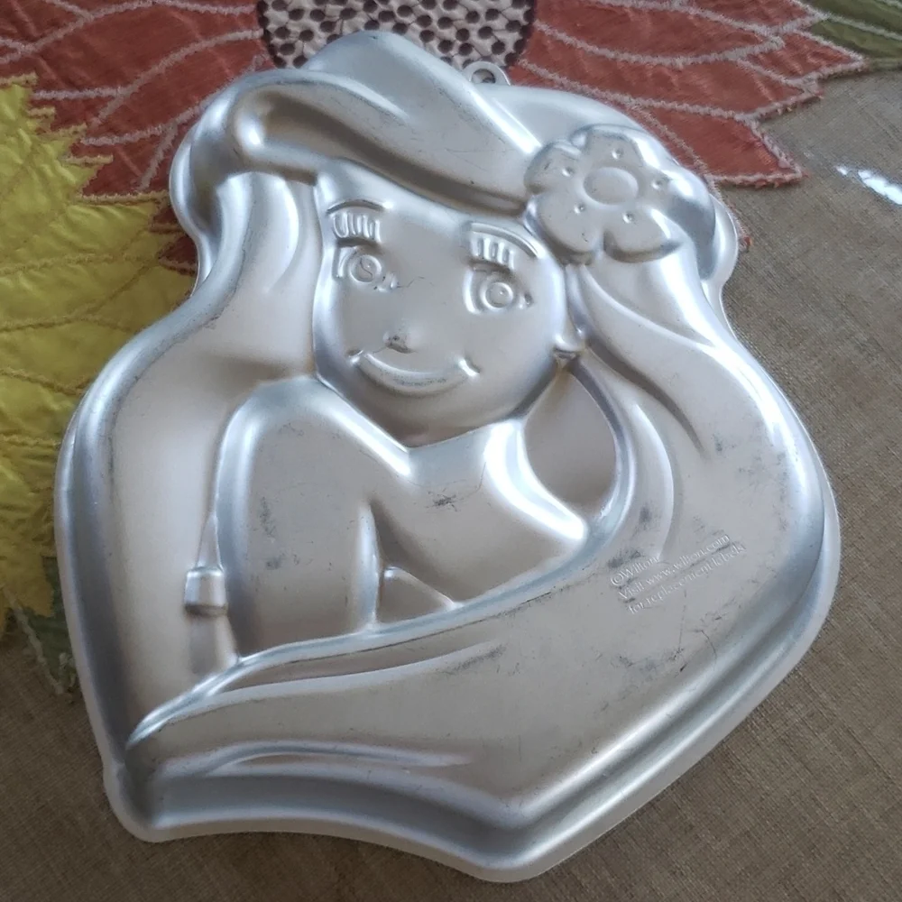 Little Marmeid cake mold